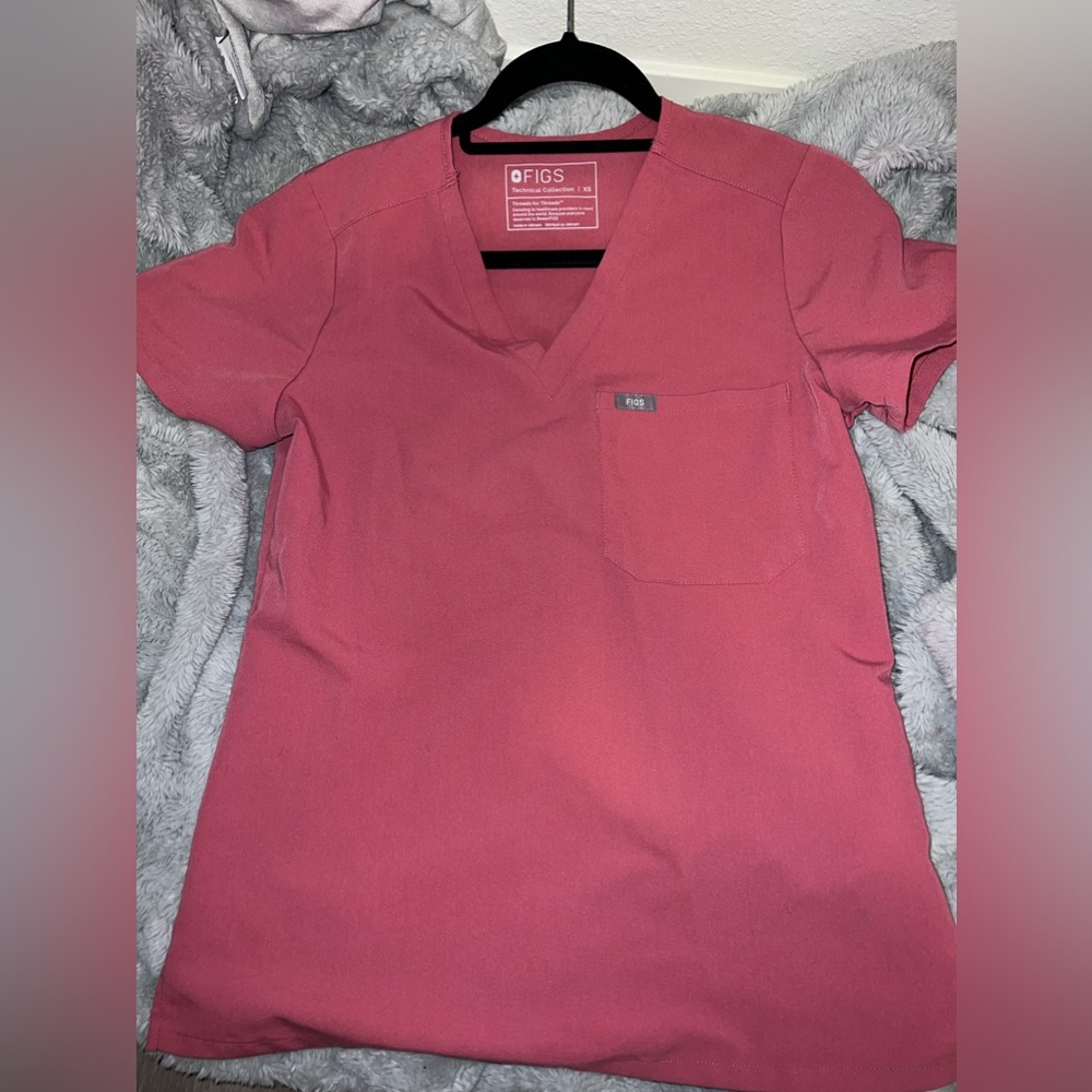 Figs Scrub Top
